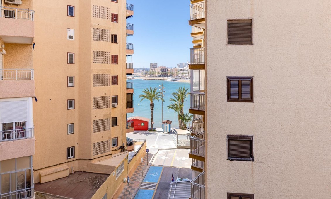 Segunda mano - Apartamento -
Torrevieja - Playa del Cura