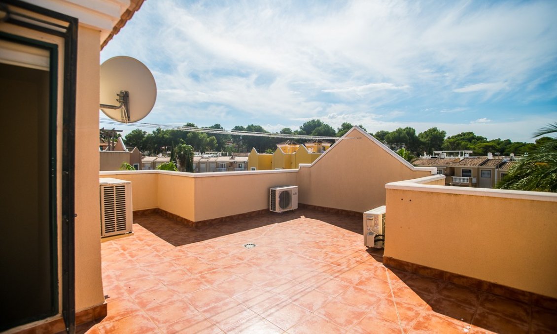 Revânzare - Vilă -
Torrevieja - Costa Blanca