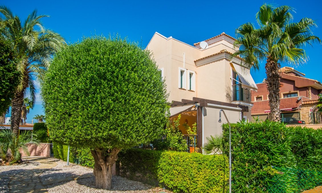 Revânzare - Vilă -
Torrevieja - Costa Blanca