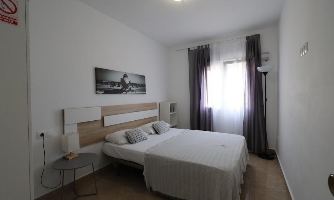 Revânzare - Bungalou -
Orihuela Costa - Costa Blanca