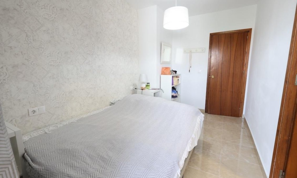 Revânzare - Bungalou -
Orihuela Costa - Costa Blanca