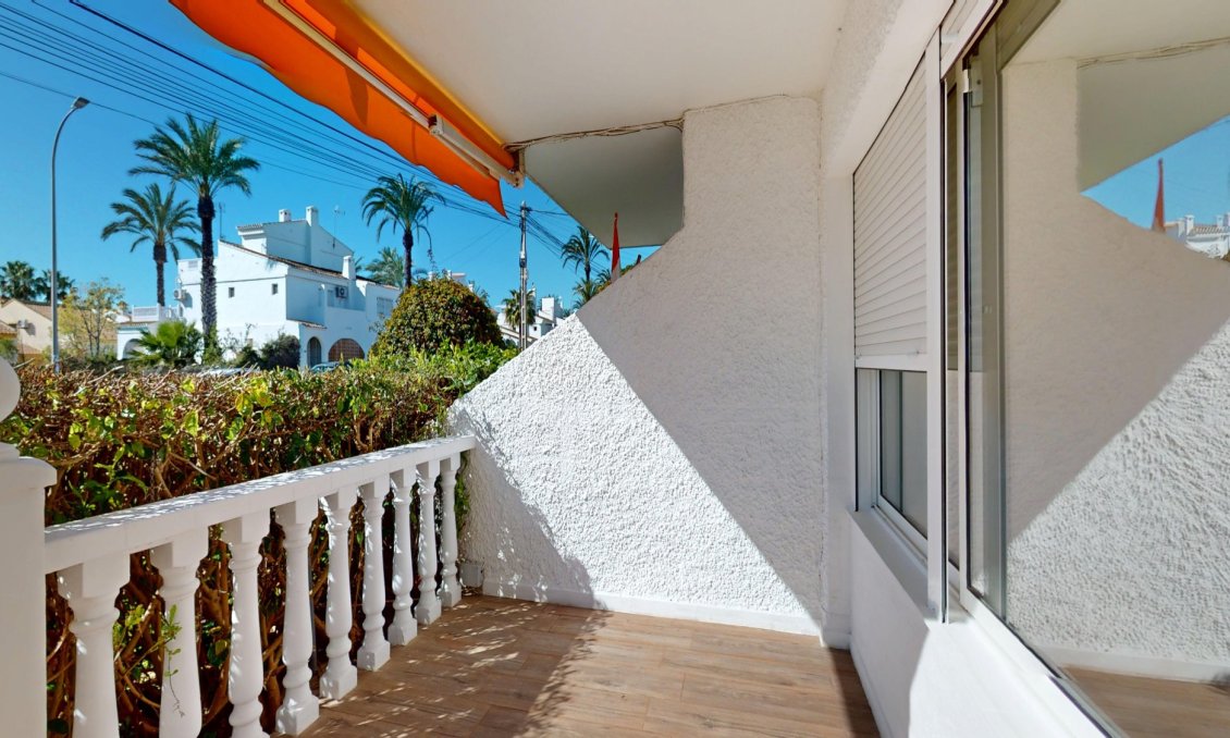 Revânzare - Apartament -
Villamartin - Costa Blanca