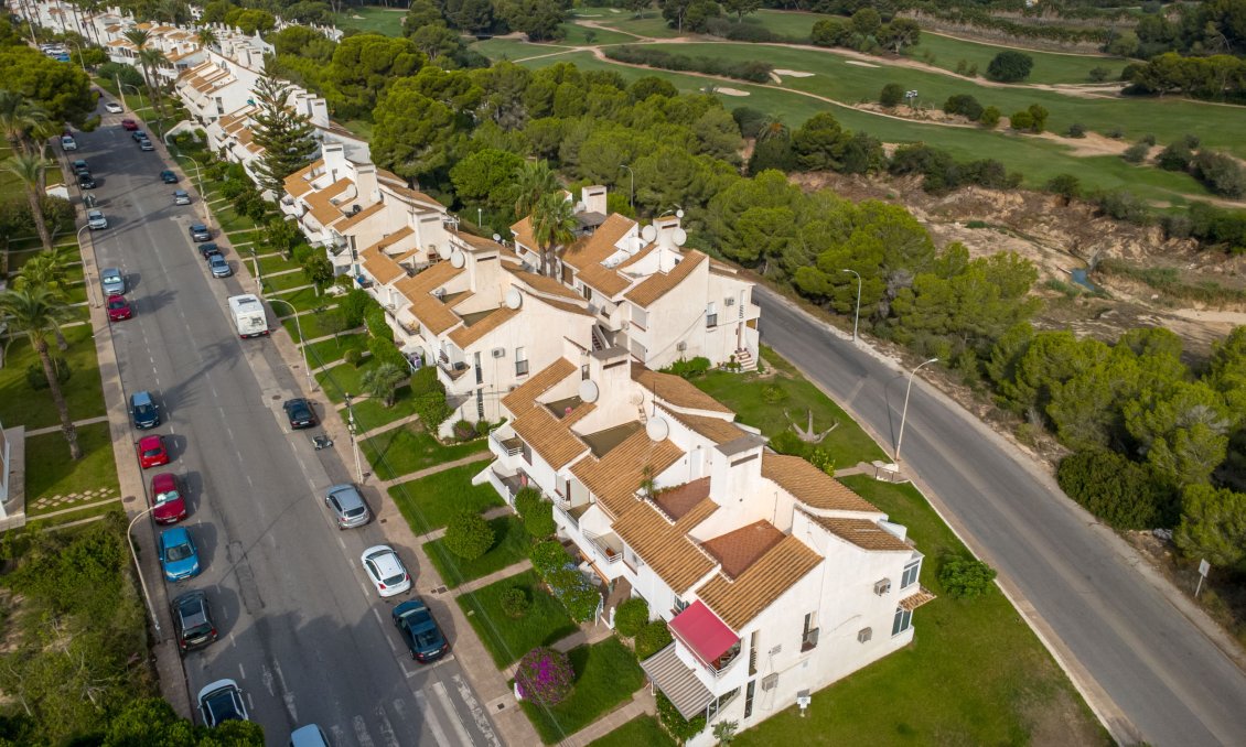 Revânzare - Apartament -
Villamartin - Costa Blanca