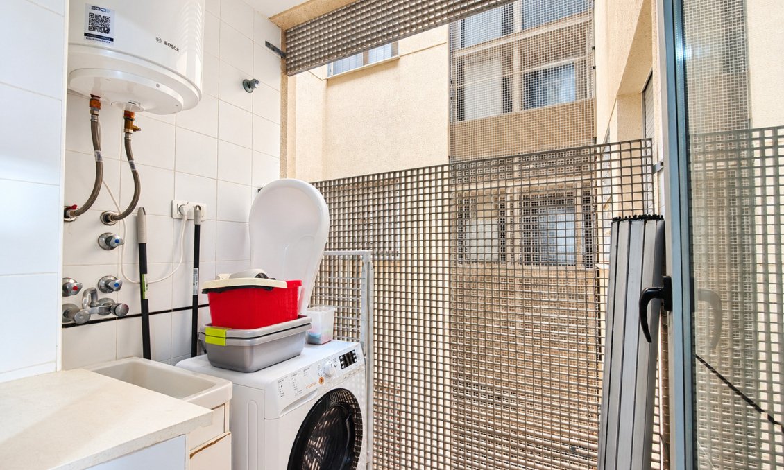Resale - Apartment -
Torrevieja - Costa Blanca