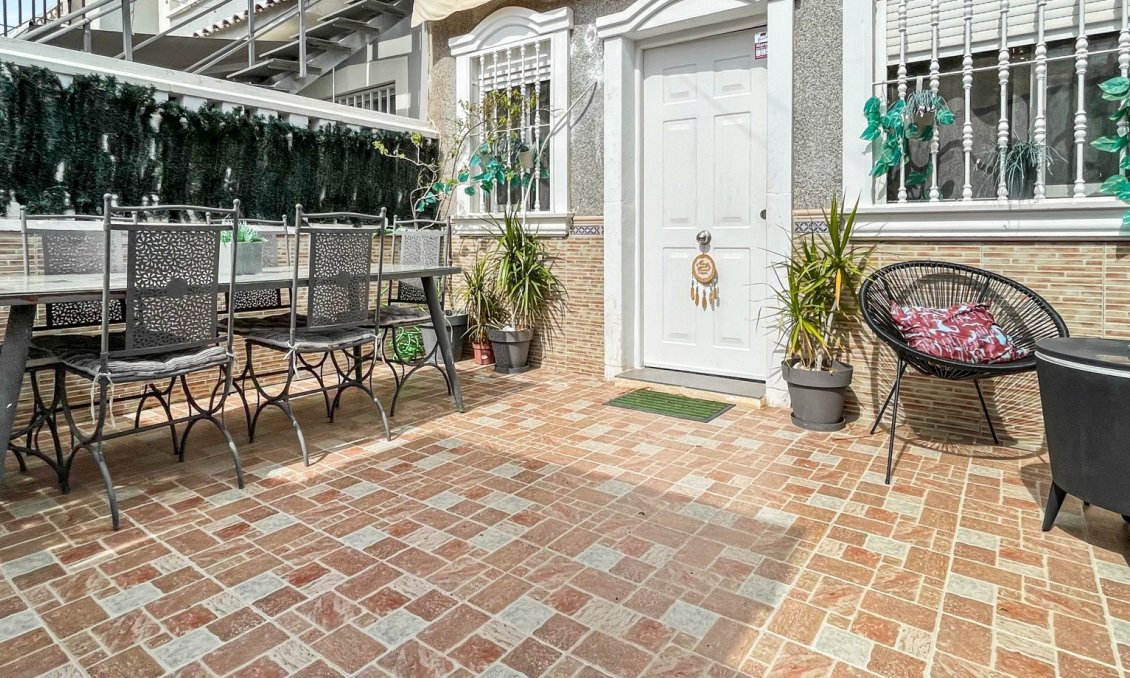 Segunda mano - Bungalow -
Torrevieja - Costa Blanca