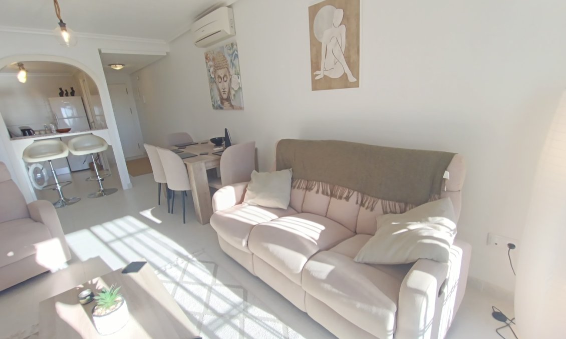 Revânzare - Apartament -
Sucina - Inland