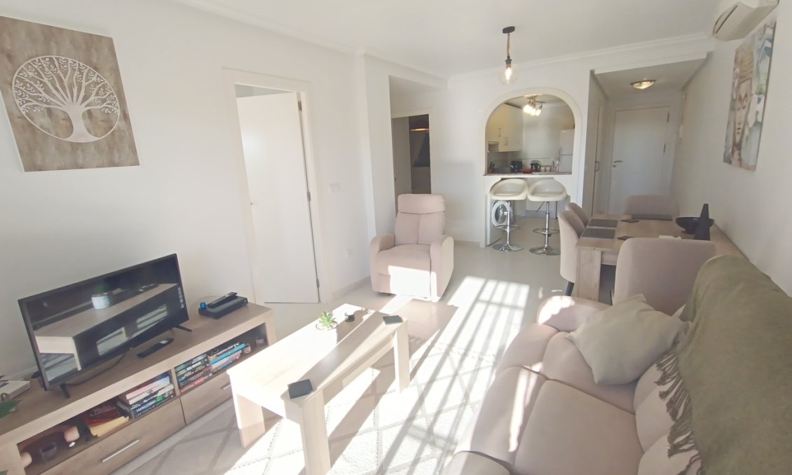 Revânzare - Apartament -
Sucina - Inland