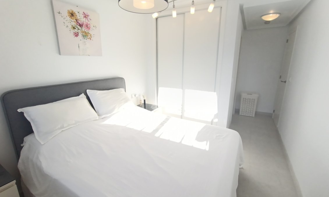 Revânzare - Apartament -
Sucina - Inland