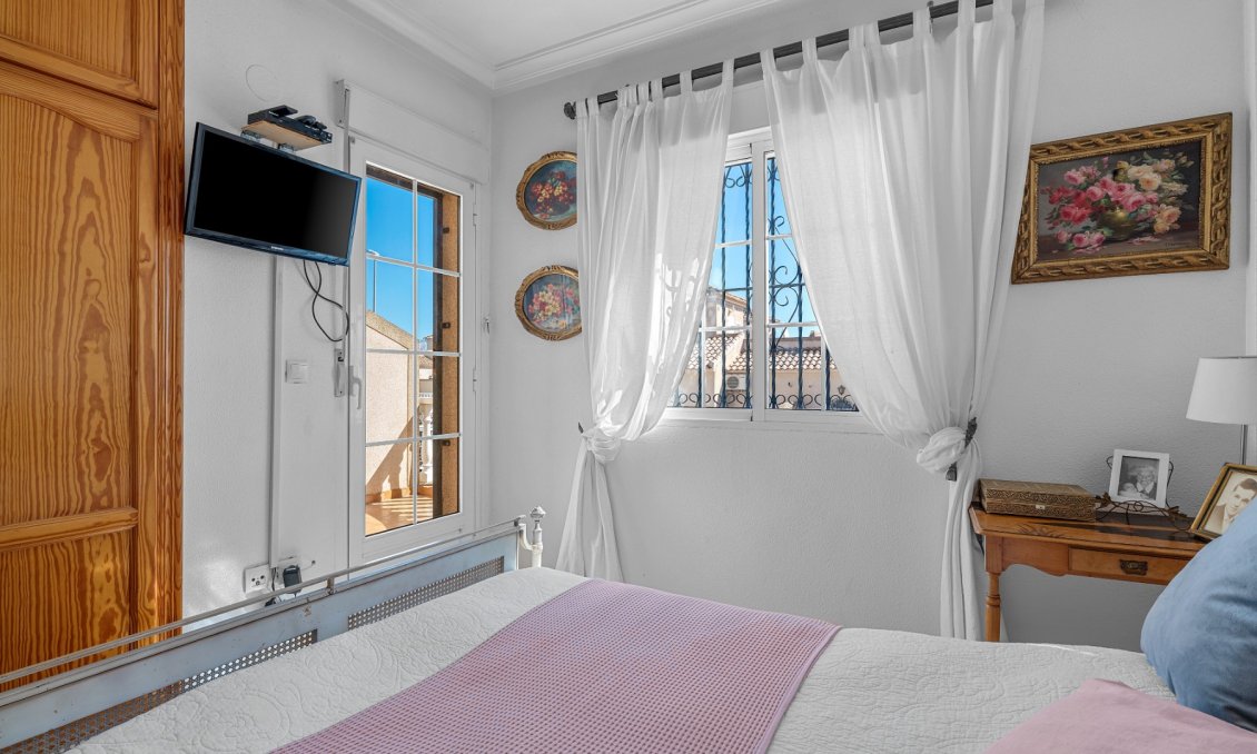 Segunda mano - Villa -
Villamartin - Costa Blanca
