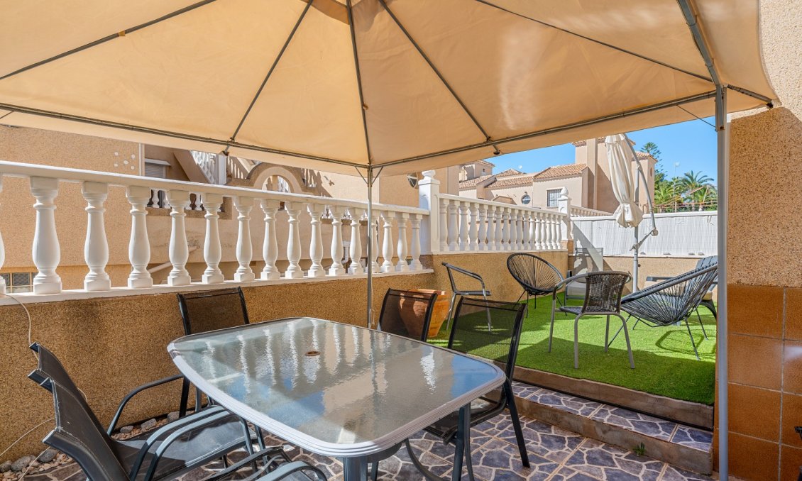 Segunda mano - Villa -
Villamartin - Costa Blanca