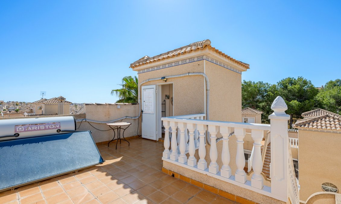 Segunda mano - Villa -
Villamartin - Costa Blanca
