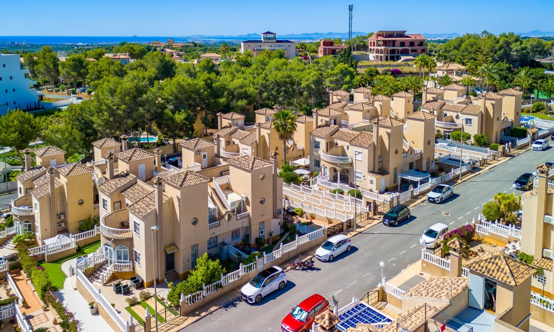 Segunda mano - Villa -
Villamartin - Costa Blanca