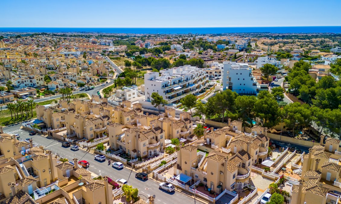 Segunda mano - Villa -
Villamartin - Costa Blanca
