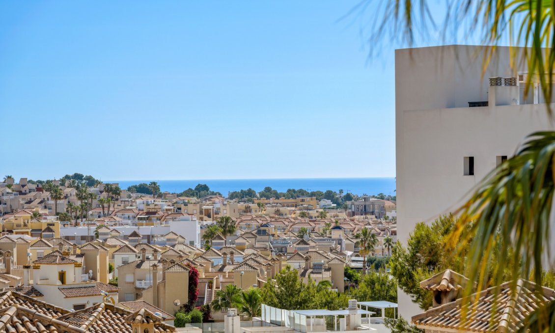 Segunda mano - Villa -
Villamartin - Costa Blanca