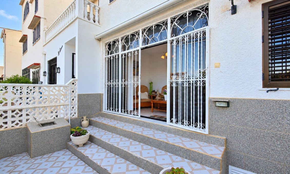 Segunda mano - Adosado -
Torrevieja - Costa Blanca
