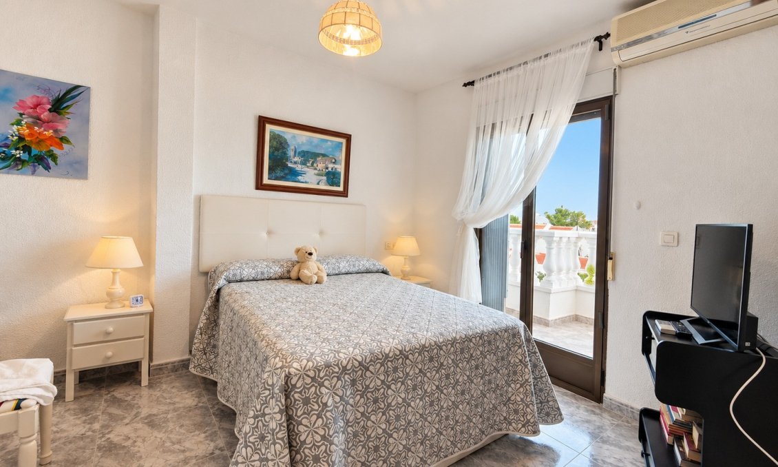 Segunda mano - Adosado -
Torrevieja - Costa Blanca