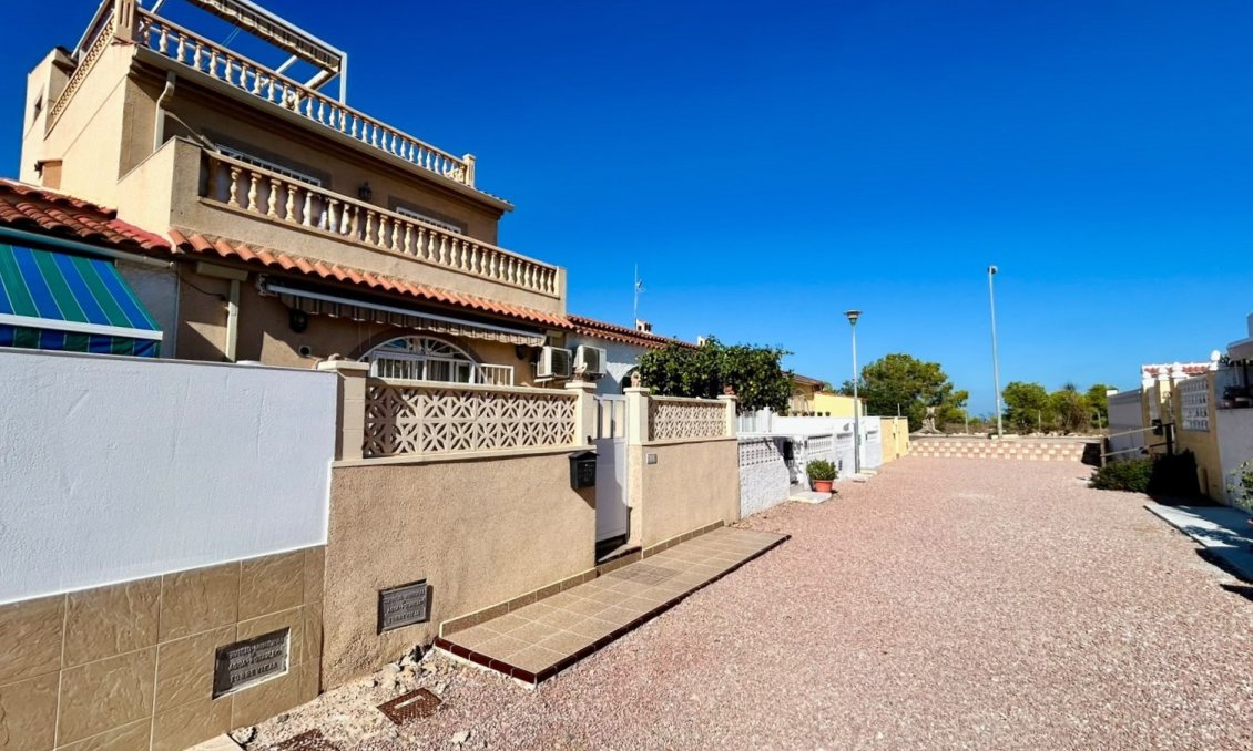Segunda mano - Adosado -
Torrevieja - Costa Blanca