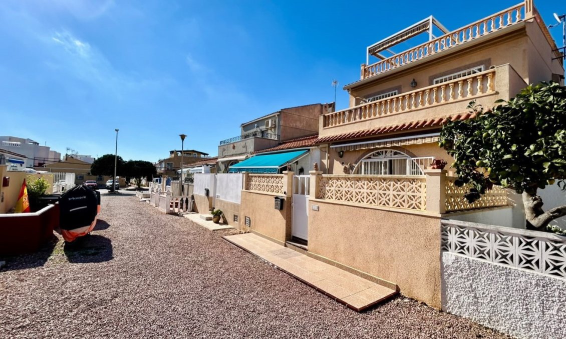 Segunda mano - Adosado -
Torrevieja - Costa Blanca