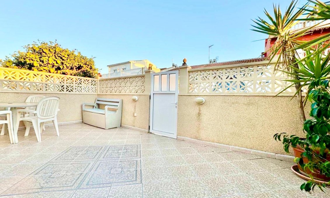 Segunda mano - Adosado -
Torrevieja - Costa Blanca