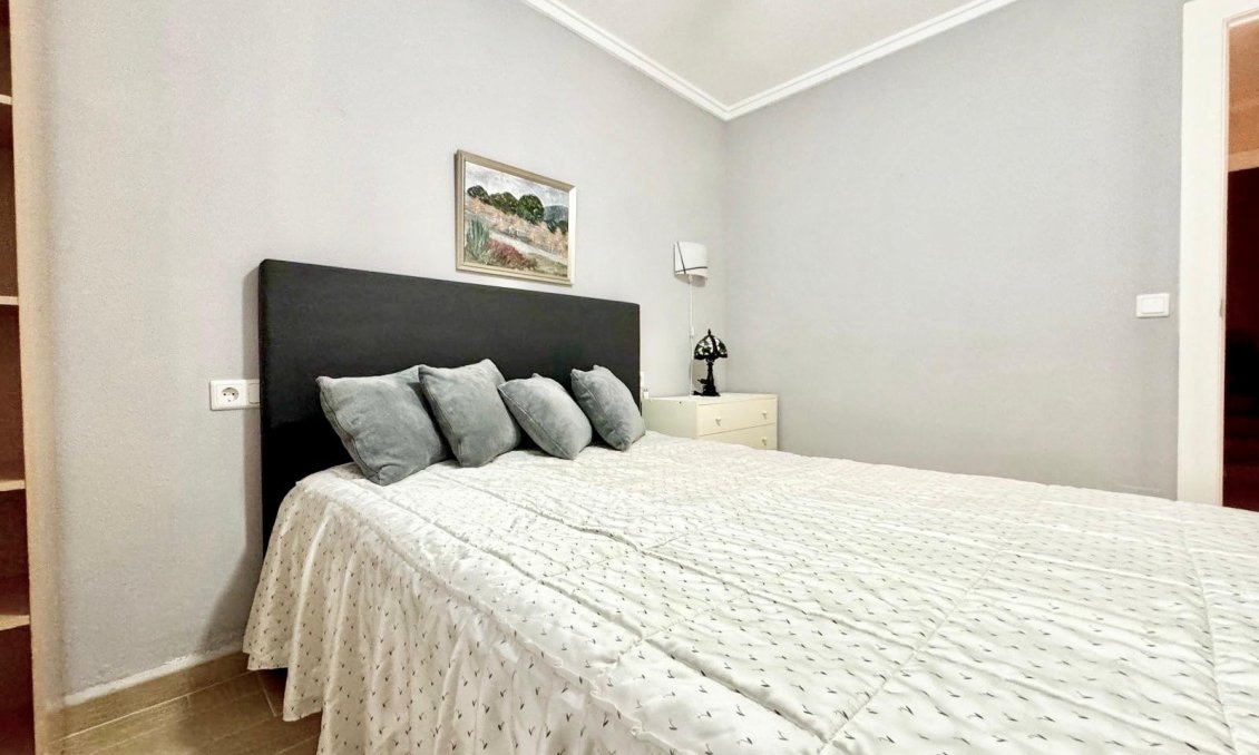 Segunda mano - Adosado -
Torrevieja - Costa Blanca
