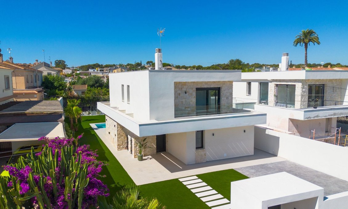 Segunda mano - Villa -
Torrevieja - Costa Blanca