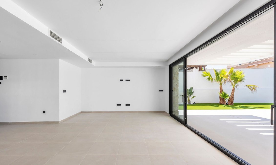 Segunda mano - Villa -
Torrevieja - Costa Blanca