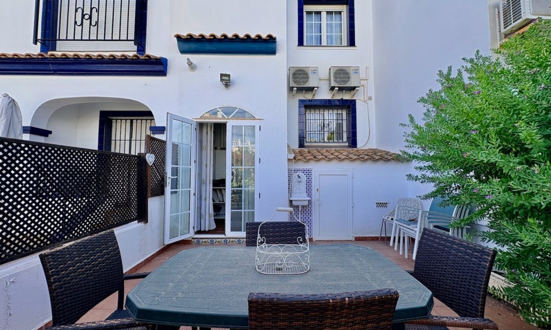 Segunda mano - Adosado -
Orihuela - Inland