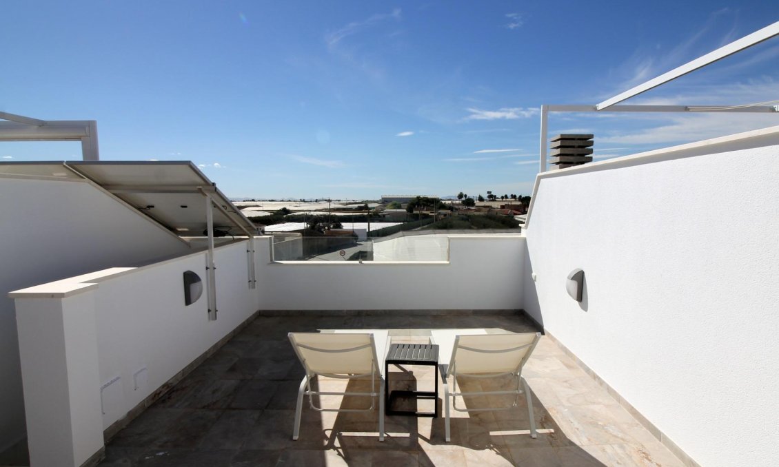 Obra nueva - Villa -
Pilar de la Horadada - parque Andromeda
