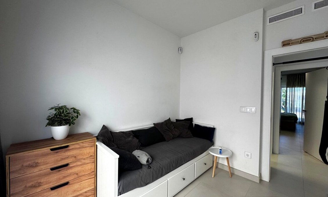 Segunda mano - Apartamento -
Torrevieja - Torreta Florida