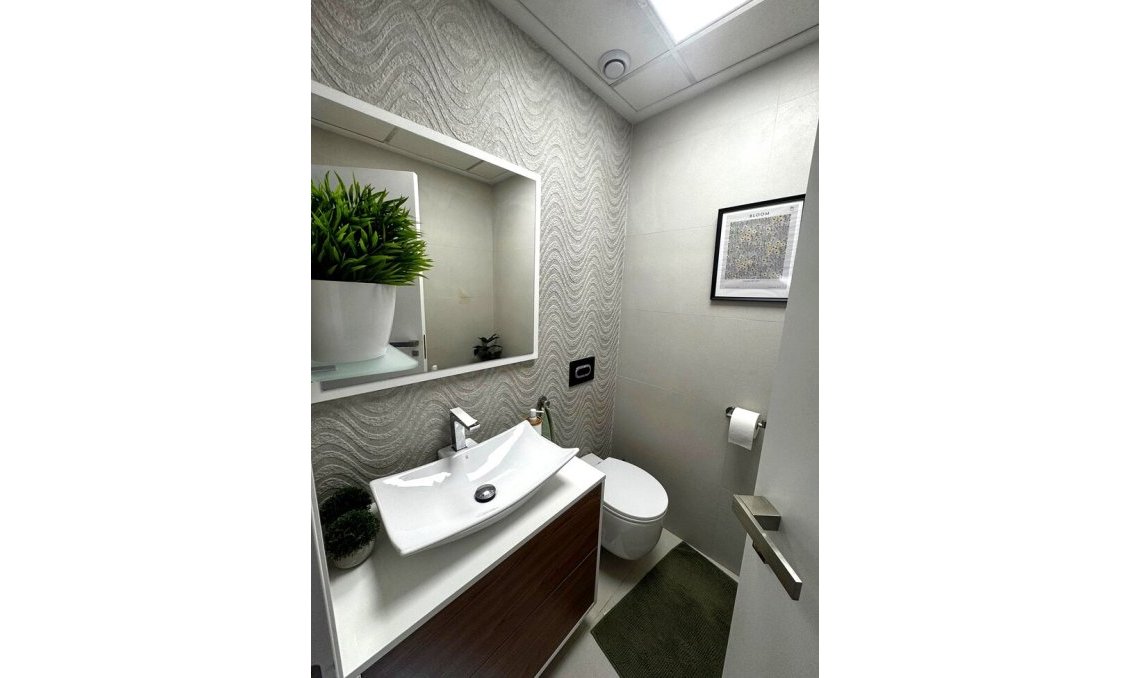 Segunda mano - Apartamento -
Torrevieja - Torreta Florida