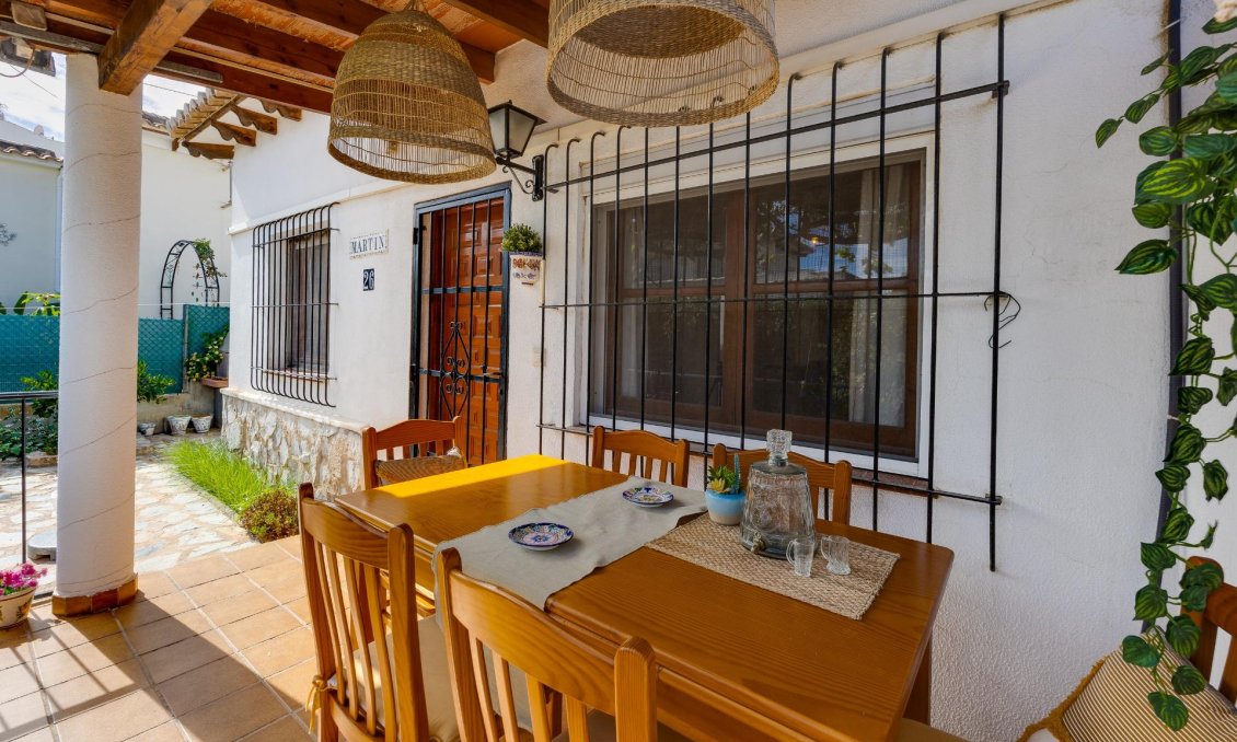 Segunda mano - Bungalow -
Torrevieja - Los Balcones