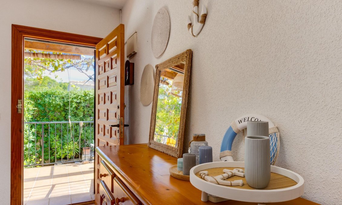 Segunda mano - Bungalow -
Torrevieja - Los Balcones