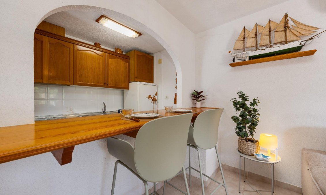 Segunda mano - Bungalow -
Torrevieja - Los Balcones