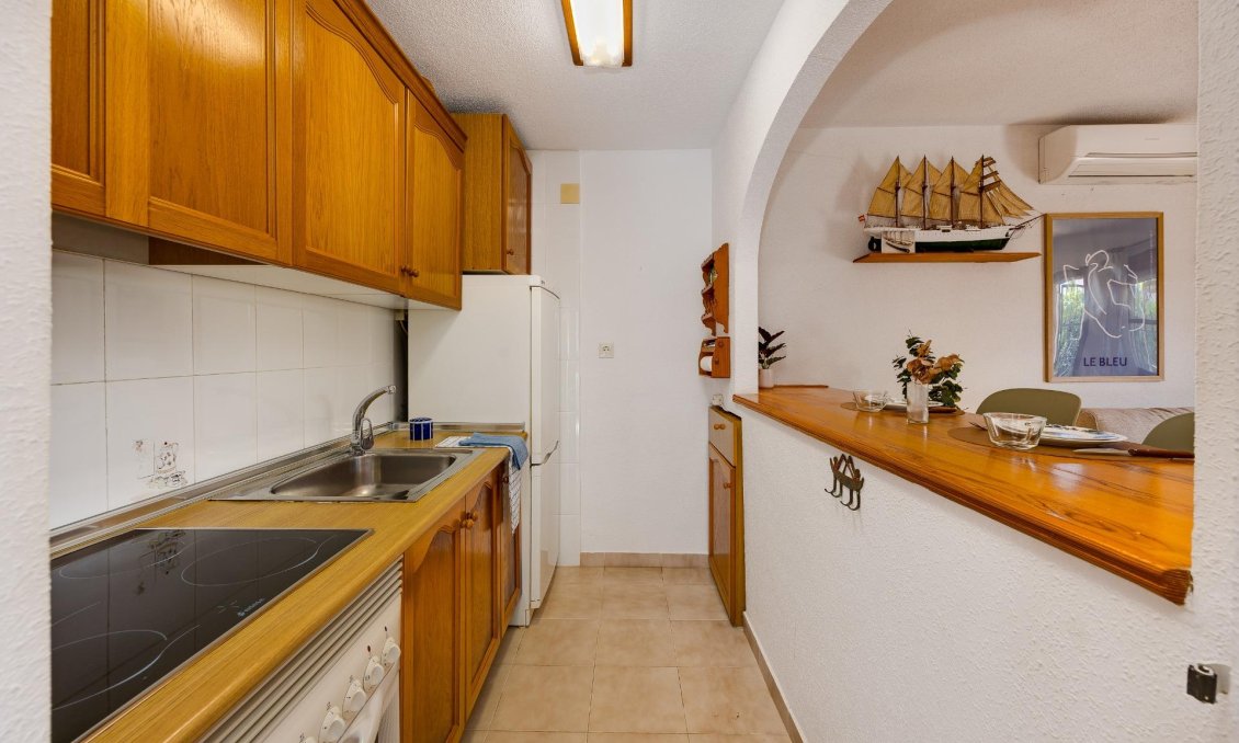 Segunda mano - Bungalow -
Torrevieja - Los Balcones
