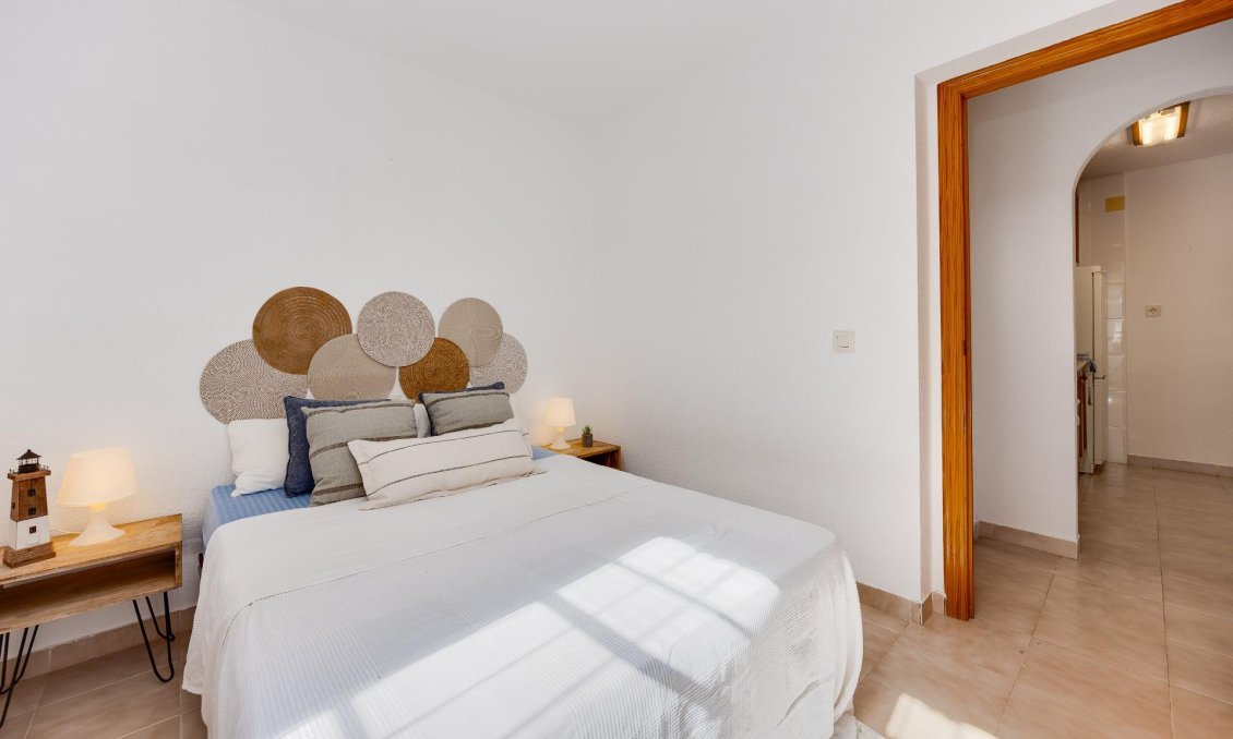 Segunda mano - Bungalow -
Torrevieja - Los Balcones