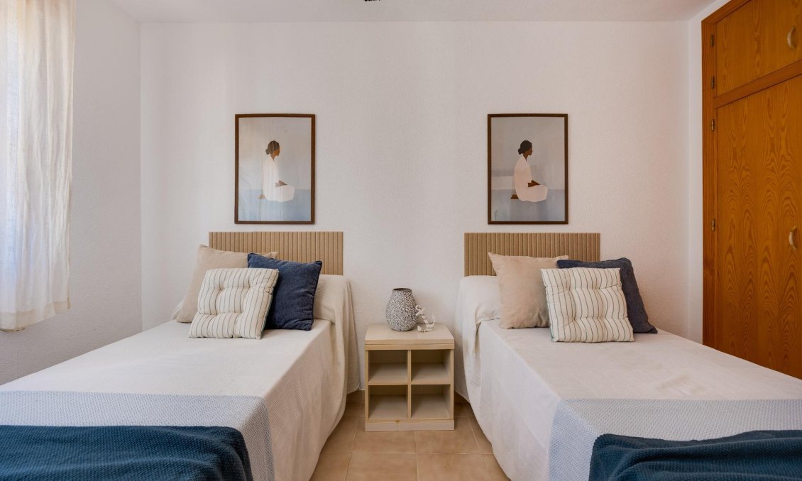 Segunda mano - Bungalow -
Torrevieja - Los Balcones
