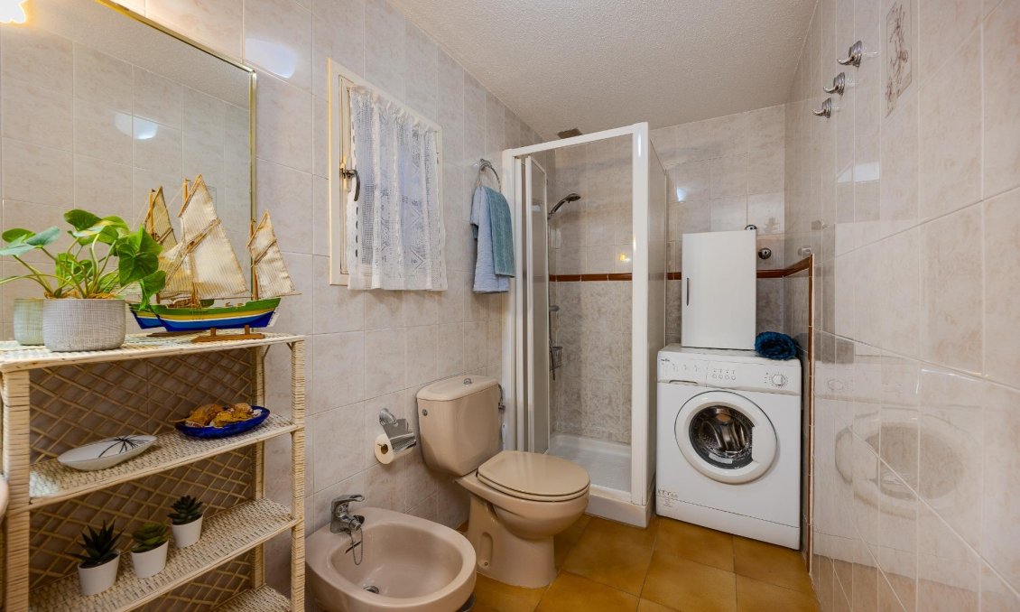 Segunda mano - Bungalow -
Torrevieja - Los Balcones