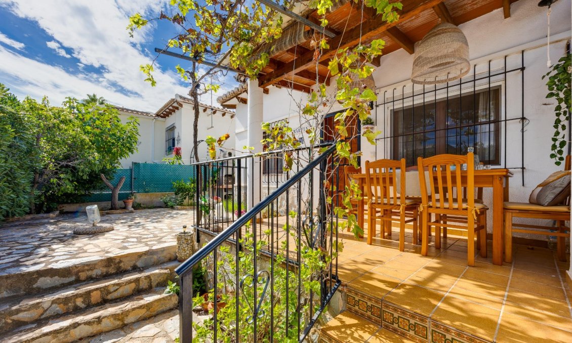 Segunda mano - Bungalow -
Torrevieja - Los Balcones