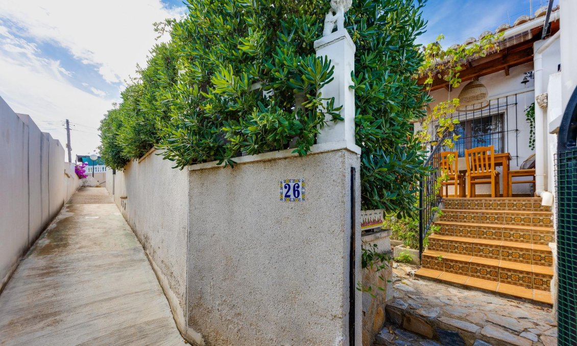 Segunda mano - Bungalow -
Torrevieja - Los Balcones