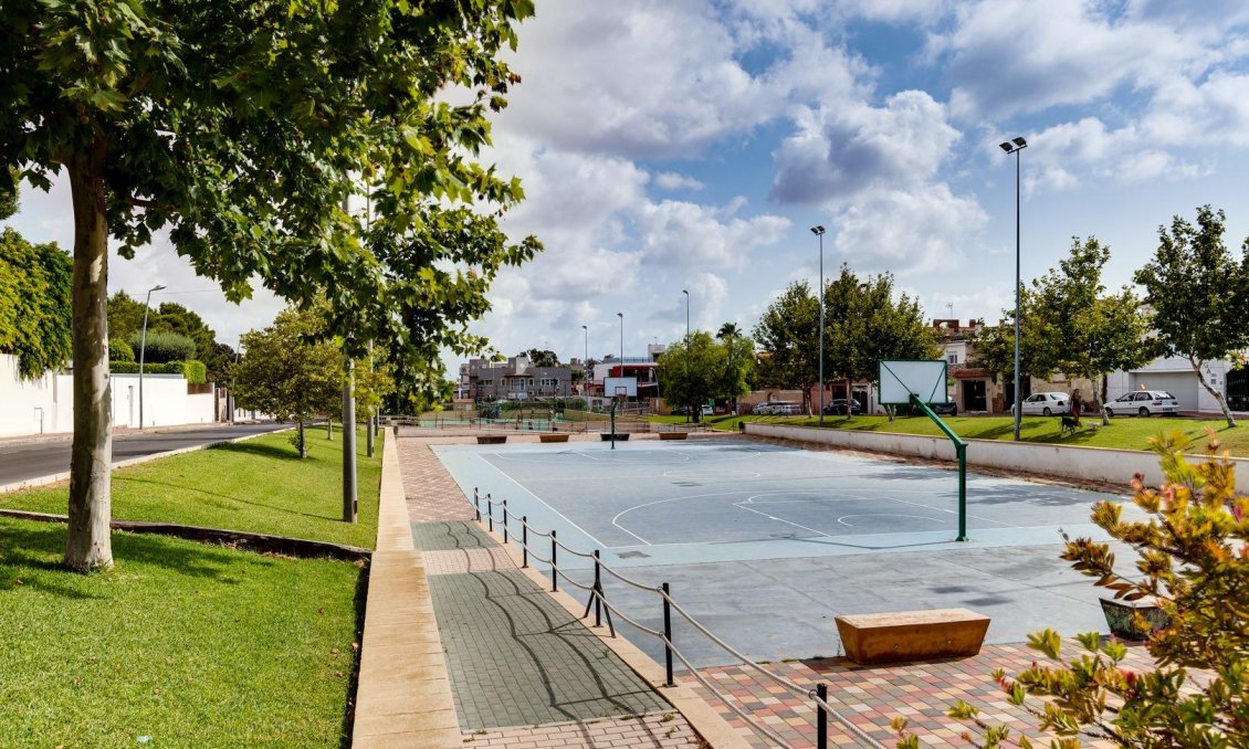 Segunda mano - Bungalow -
Torrevieja - Los Balcones