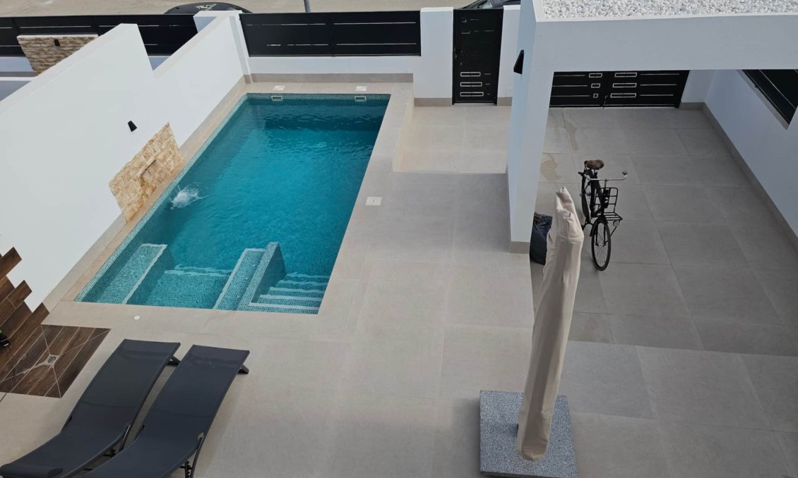 Segunda mano - Villa -
Dolores - Costa Blanca