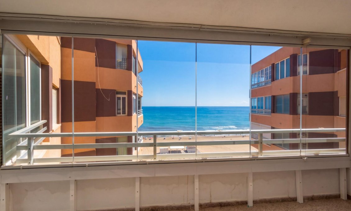 Segunda mano - Apartamento -
Torrevieja - La Mata Pueblo