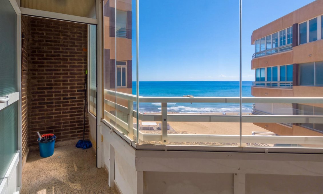 Segunda mano - Apartamento -
Torrevieja - La Mata Pueblo