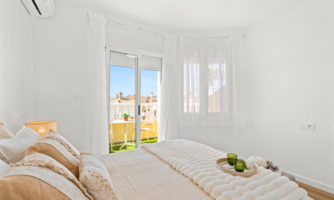 Segunda mano - Adosado -
Villamartin - Costa Blanca
