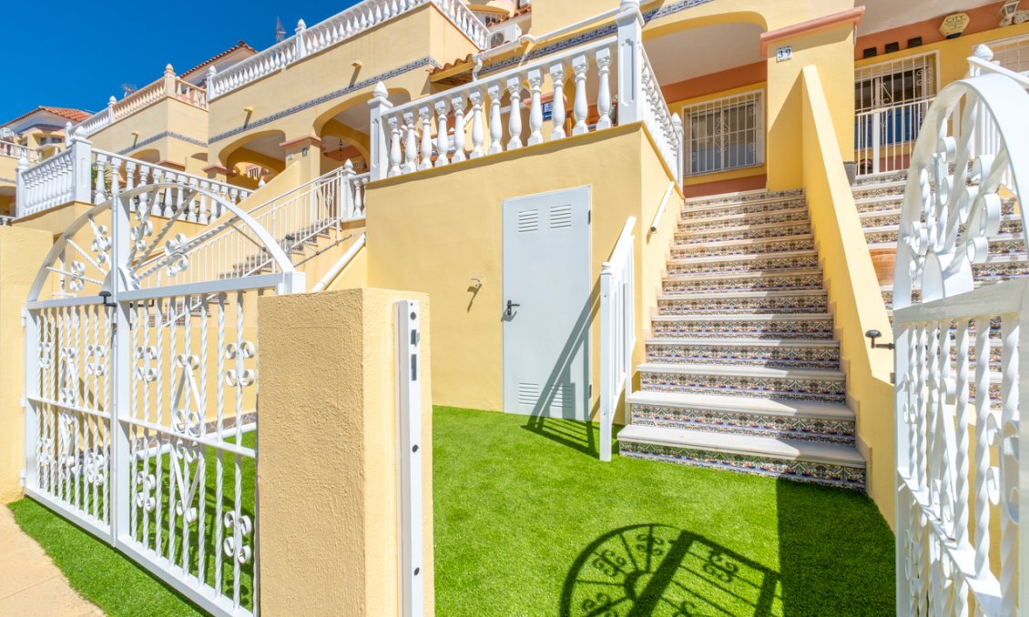 Segunda mano - Adosado -
Villamartin - Costa Blanca