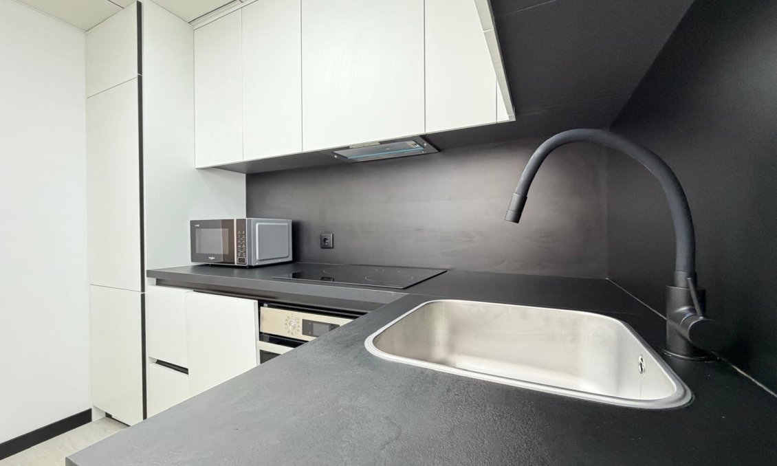 Segunda mano - Apartamento -
Torrevieja - Playa del Cura