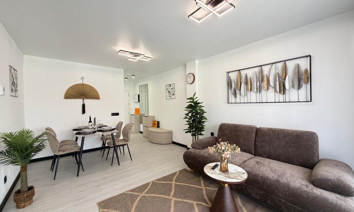 Segunda mano - Apartamento -
Torrevieja - Playa del Cura