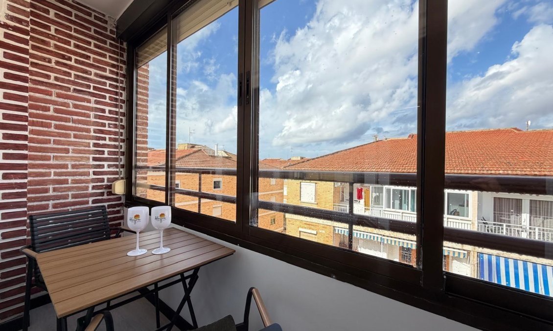 Segunda mano - Apartamento -
Torrevieja - Playa del Cura