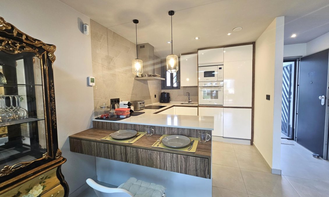 Segunda mano - Apartamento -
Guardamar del Segura - El Raso