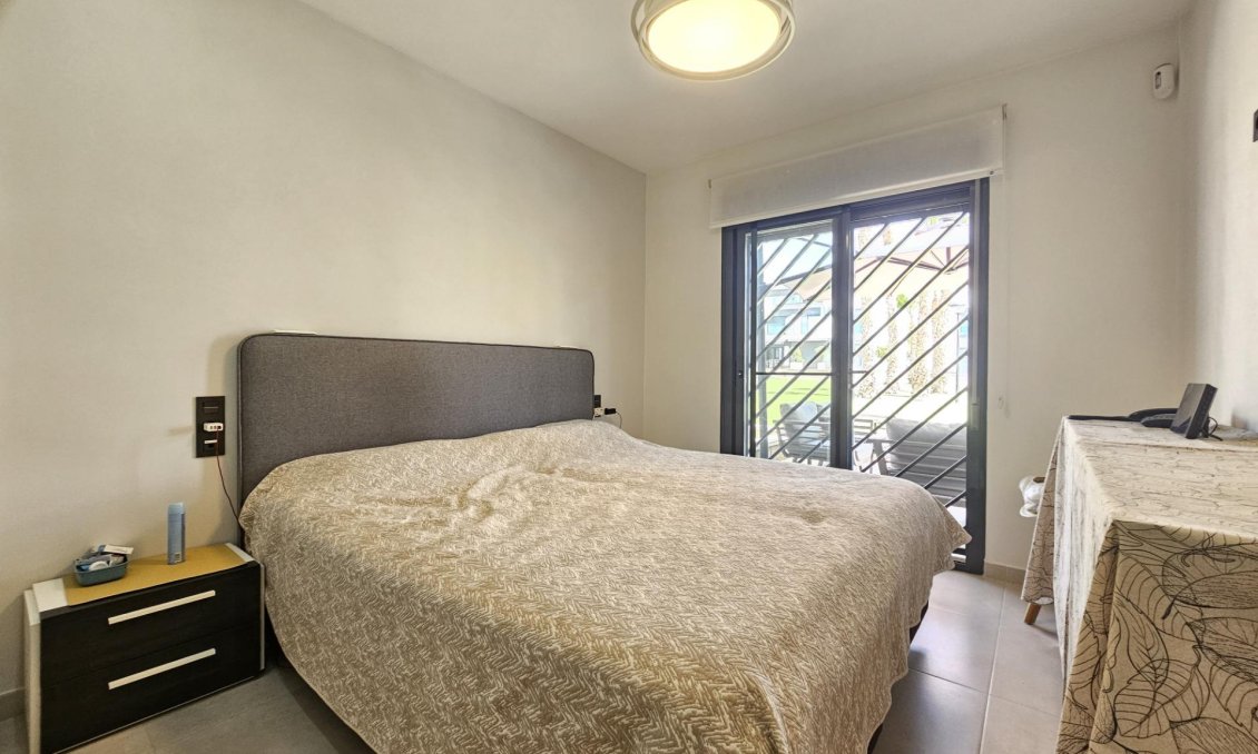 Segunda mano - Apartamento -
Guardamar del Segura - El Raso